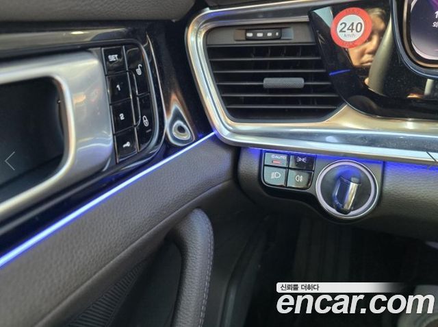Porsche Panamera 2018 — photo 15
