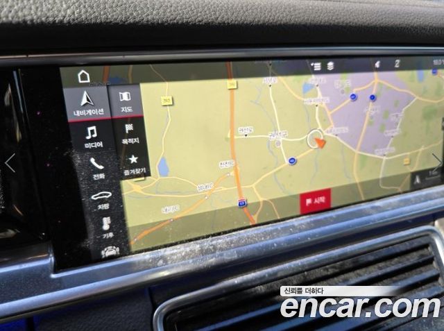 Porsche Panamera 2018 — photo 16