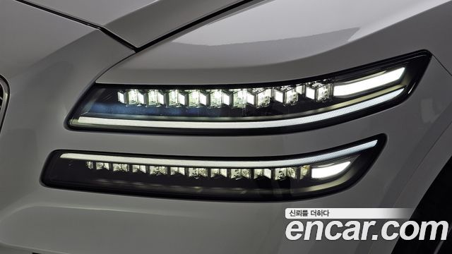 Genesis GV80 2024 — photo 8