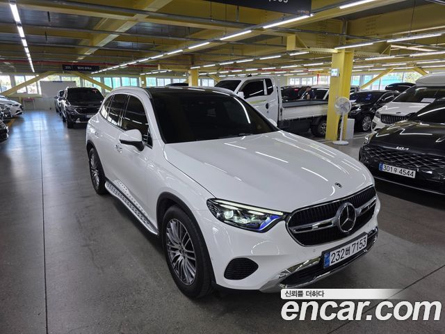 Mercedes-Benz GLC-Class 2025 — photo 1