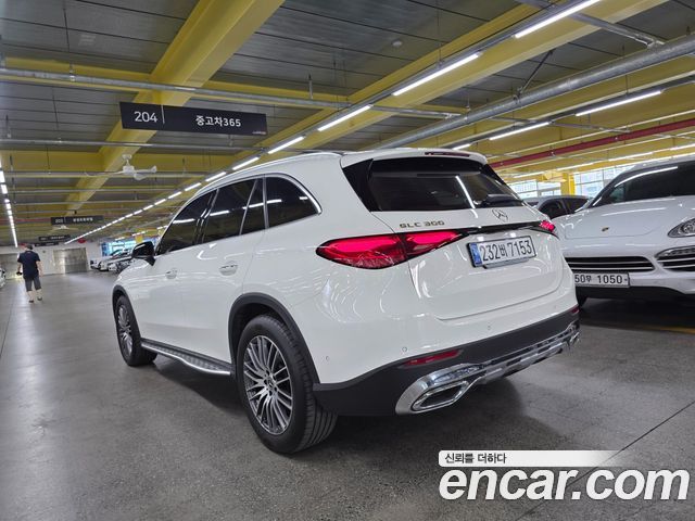 Mercedes-Benz GLC-Class 2025 — photo 7