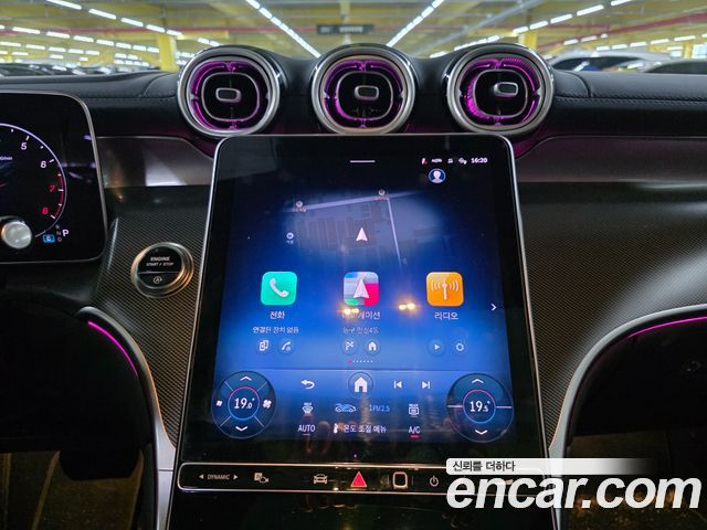 Mercedes-Benz GLC-Class 2025 — photo 8