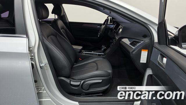 Hyundai Sonata 2016 — photo 16