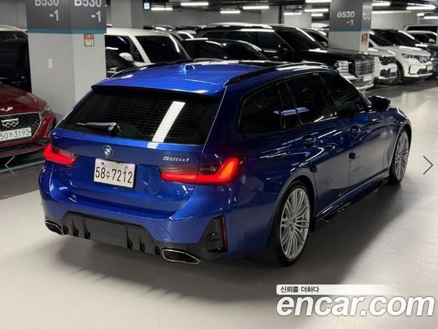 BMW 3-Series 2023 — photo 4