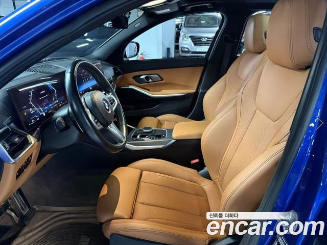 BMW 3-Series 2023 — photo 9