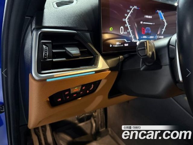 BMW 3-Series 2023 — photo 12