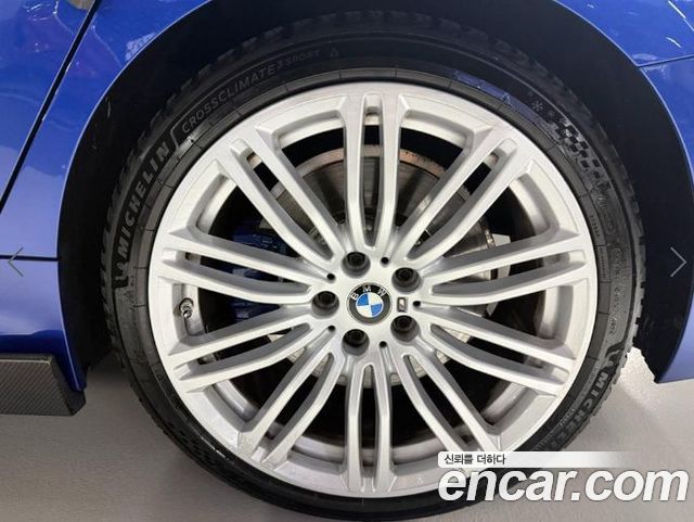 BMW 3-Series 2023 — photo 19