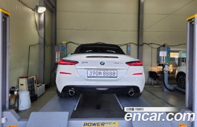 BMW Z4 2020 — photo 2