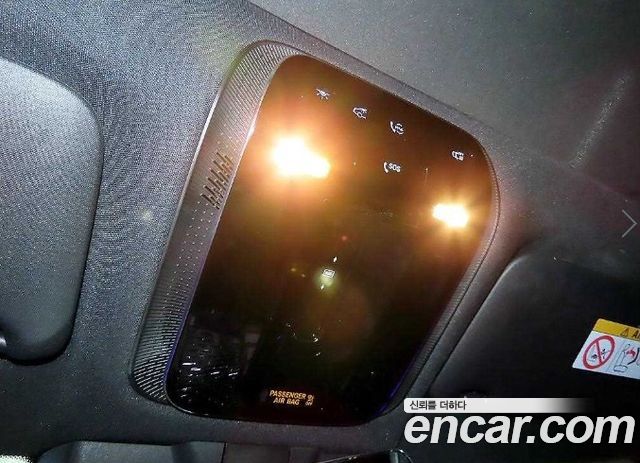 Mercedes-Benz E-Class 2025 — photo 13