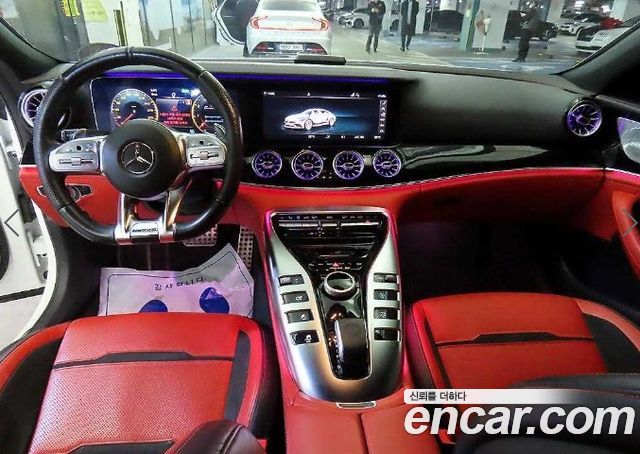 Mercedes-Benz AMG GT 2020 — photo 10