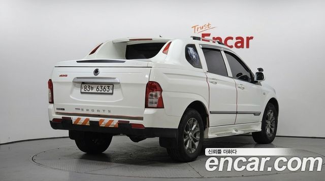 KG Mobility KORANDO 2015 — photo 2