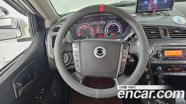 KG Mobility KORANDO 2015 — photo 13