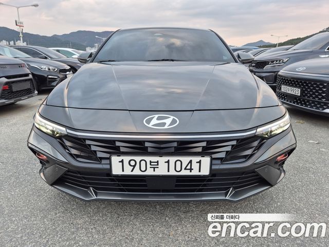 Hyundai AVANTE 2024 — photo 1