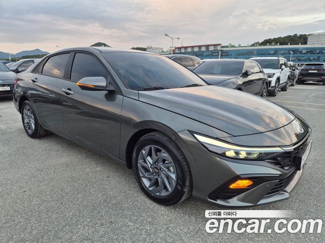 Hyundai AVANTE 2024 — photo 3