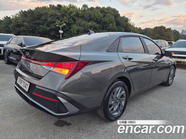 Hyundai AVANTE 2024 — photo 4