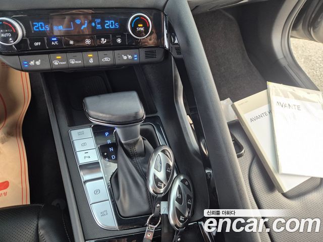 Hyundai AVANTE 2024 — photo 19