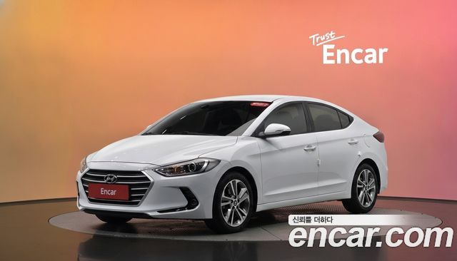 Hyundai AVANTE 2018 — photo 1