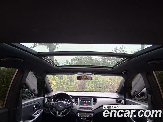 Kia Carens 2014 — photo 4