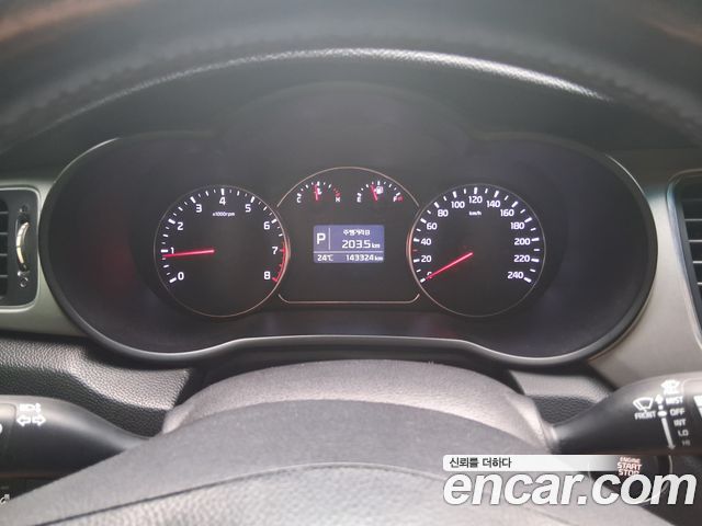 Kia Carens 2014 — photo 6