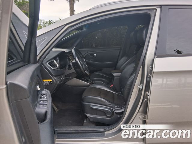 Kia Carens 2014 — photo 7