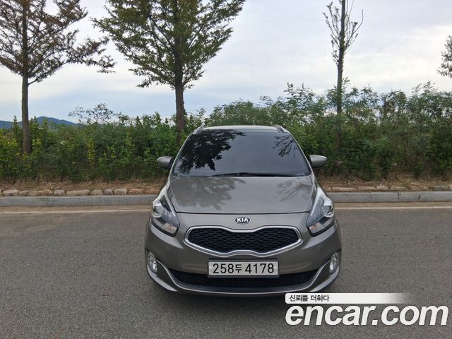 Kia Carens 2014 — photo 11