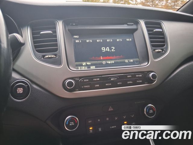 Kia Carens 2014 — photo 13