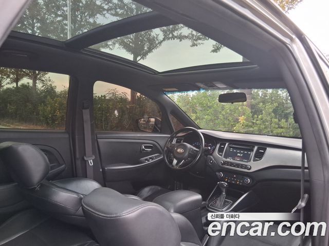 Kia Carens 2014 — photo 15