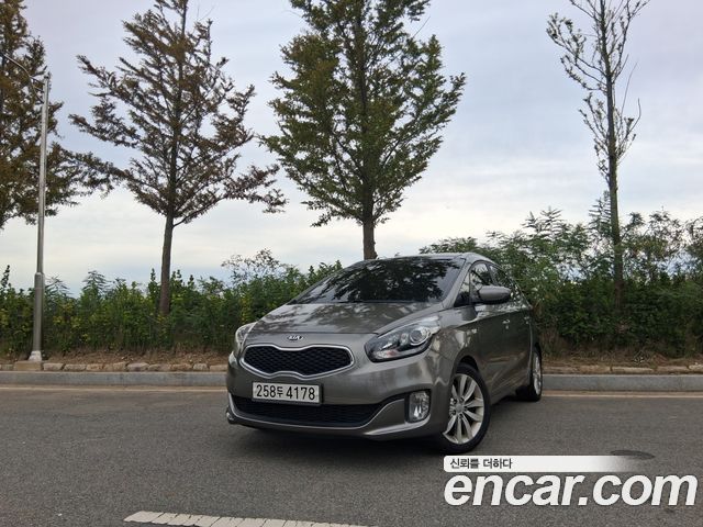Kia Carens 2014 — photo 17