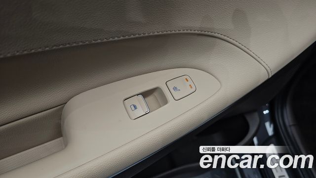 Hyundai Grandeur 2018 — photo 25
