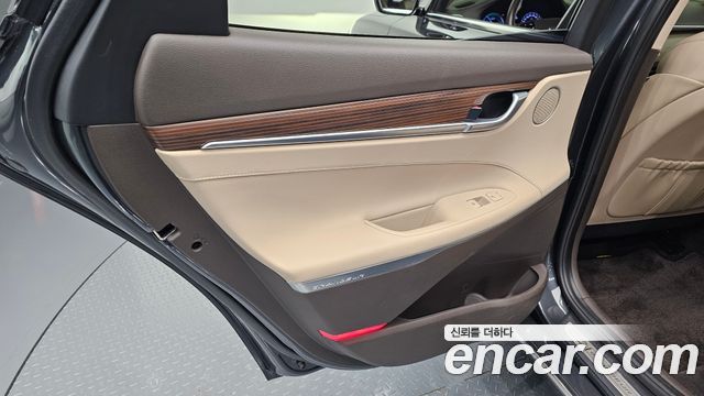 Hyundai Grandeur 2018 — photo 15