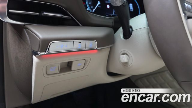 Genesis GV80 2023 — photo 31