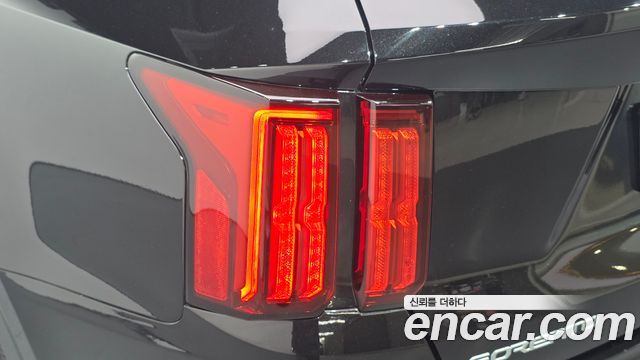 Kia Sorento 2023 — photo 9