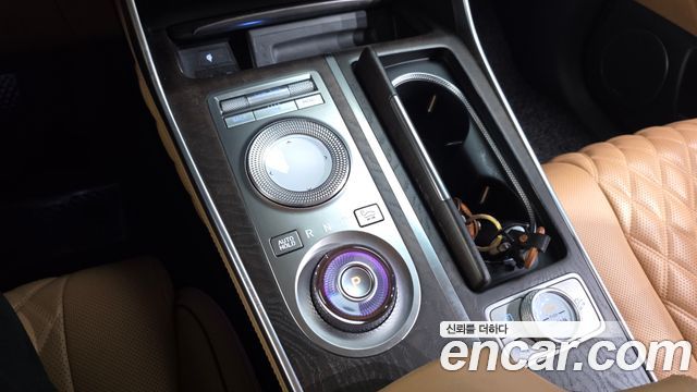 Genesis GV80 2021 — photo 12