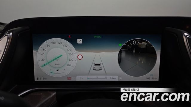 Genesis G90 2022 — photo 8