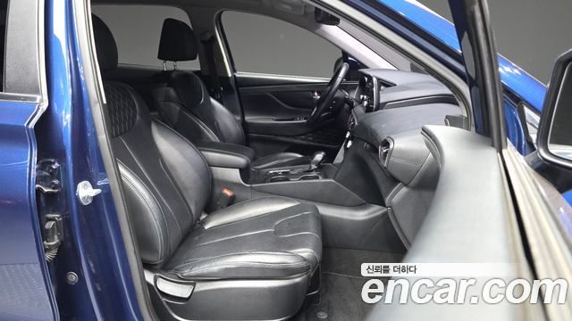 Hyundai Santafe 2019 — photo 17
