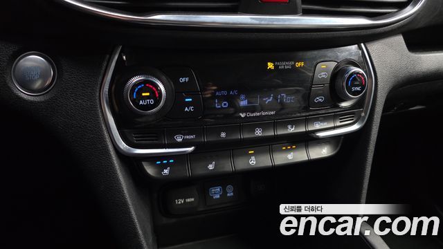 Hyundai Santafe 2019 — photo 22