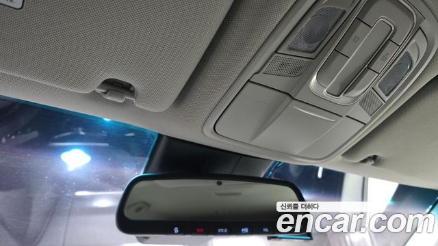 Hyundai Santafe 2019 — photo 23