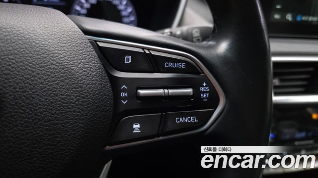 Hyundai Santafe 2019 — photo 25
