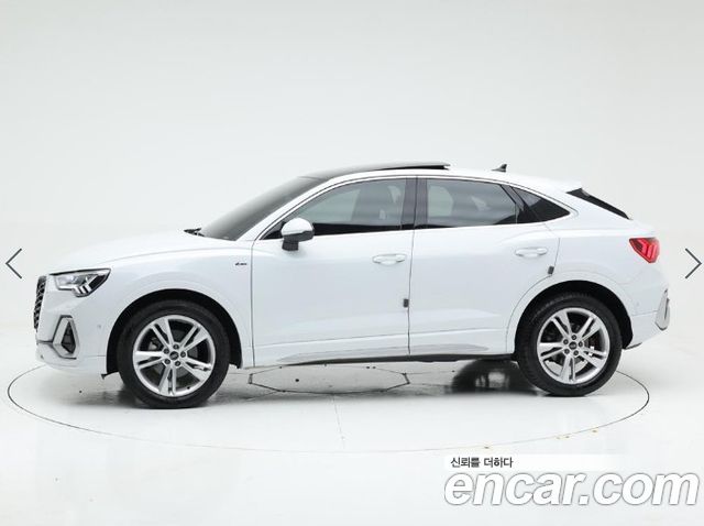 Audi Q3 2022 — photo 3
