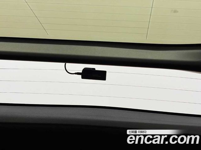 Toyota Prius 2017 — photo 13