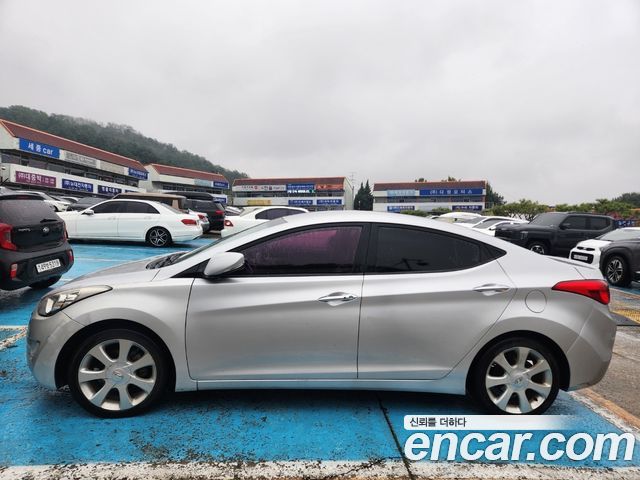 Hyundai AVANTE 2012 — photo 5