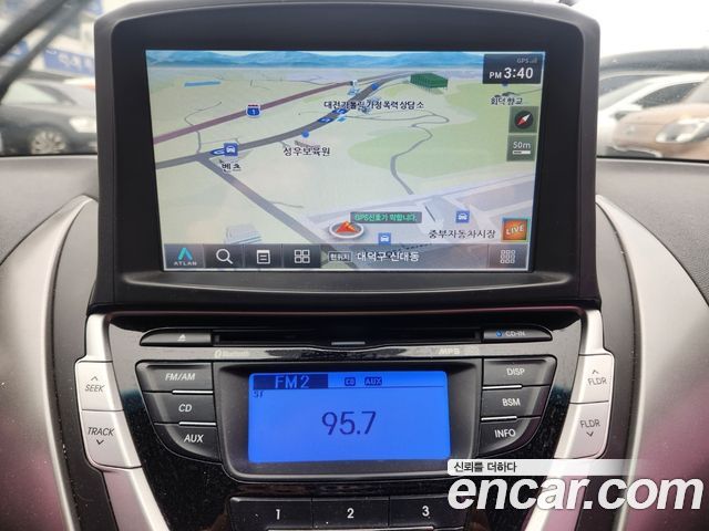 Hyundai AVANTE 2012 — photo 7
