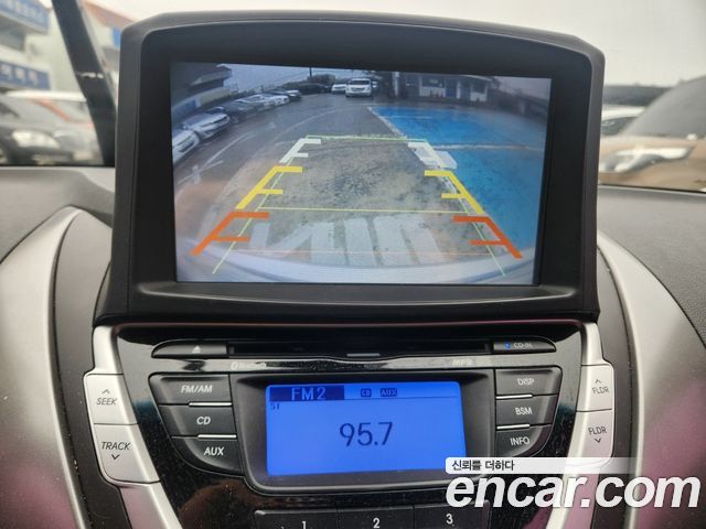 Hyundai AVANTE 2012 — photo 8