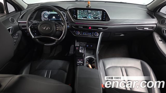 Hyundai Sonata 2022 — photo 10