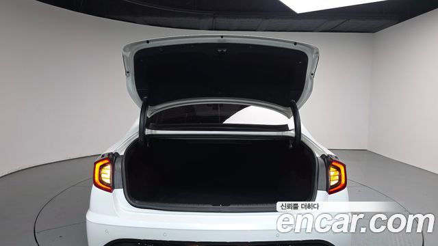 Hyundai Sonata 2022 — photo 26