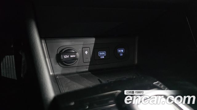 Hyundai Sonata 2022 — photo 31