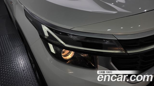 Kia Seltos 2023 — photo 8