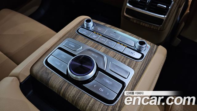 Kia K9 2022 — photo 27