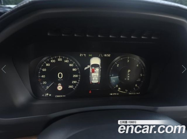 Volvo XC90 2018 — photo 3