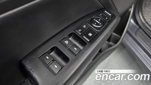 Hyundai AVANTE 2017 — photo 28